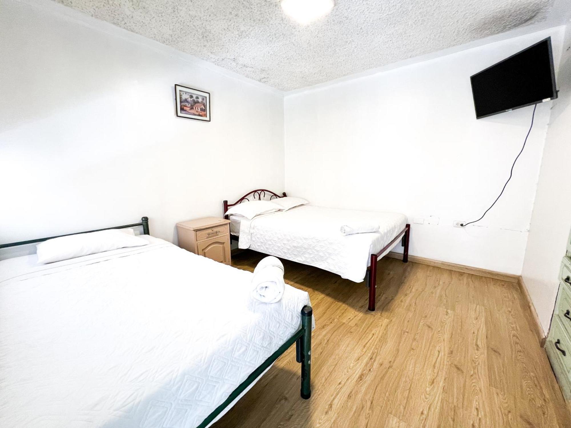 Hotel Cisne กูเอ็งกา ภายนอก รูปภาพ